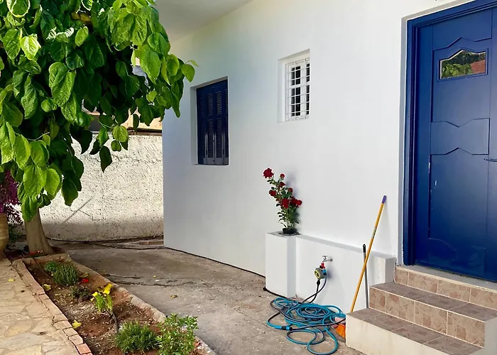 بيت للعطل Barbagiannis